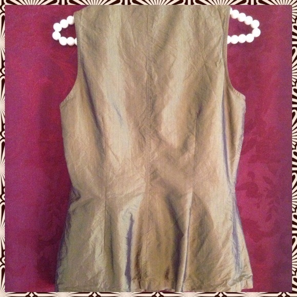 "Say It In Silk" stunning top💚💚 - Picture 3 of 4